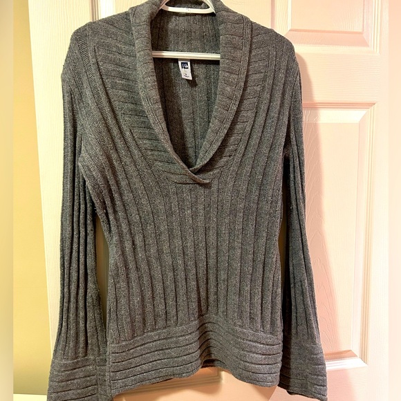 Gap sweater women’s size medium - Picture 1 of 4